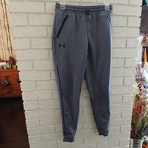 Underarmor boys joggers
